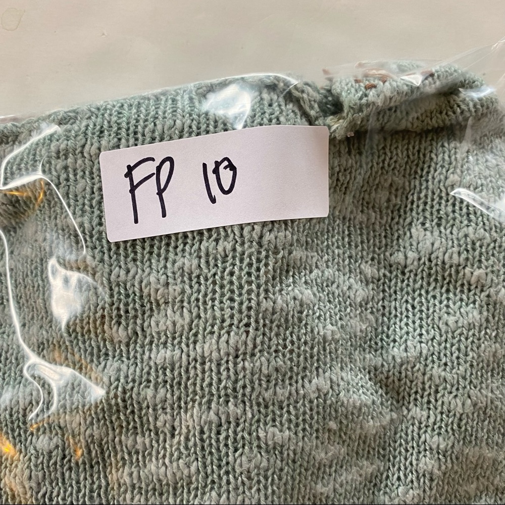 Free People Vintage 90s Embroider Pullover Sweater - Picture 12 of 12